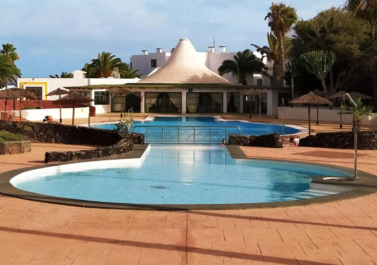 Villa Sun And Sea 3 Front De Mer Playa Rocca Costa Teguise contacts